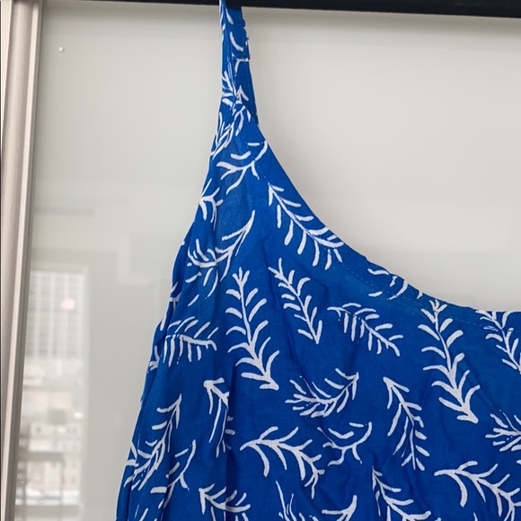 Old Navy blue printed cami with peplum - Picture 3 of 4